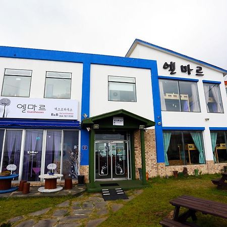 Haevichi Elmar Guesthouse 西归浦市 外观 照片